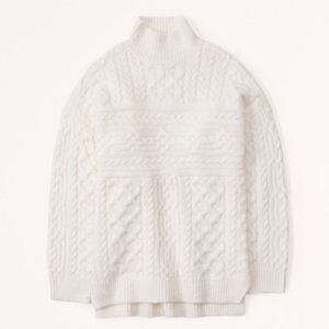 NEW A&F Oversized Turtleneck Sweater, M